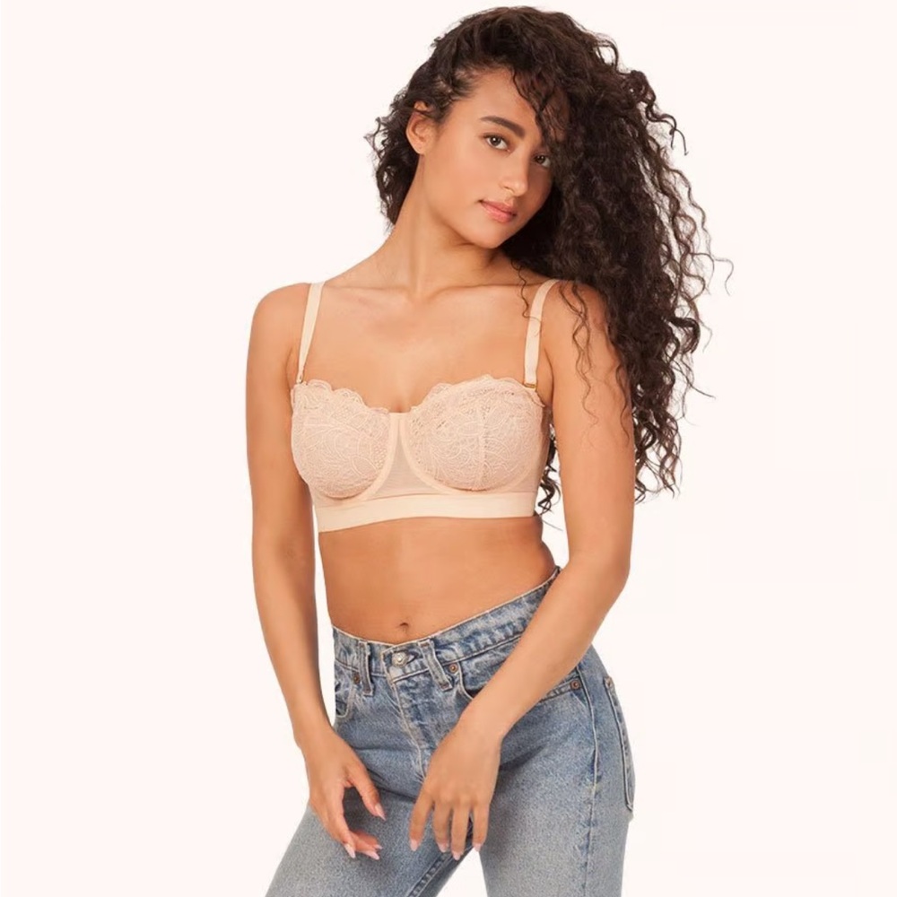 NWT Lively Strapless Lace Bra